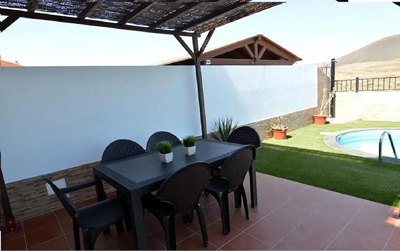 Villa Blue With Private Pool, Bbq, Wifi - Suitable For Families By Holidays Home Corralejo 0*,  España
