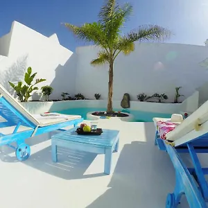https://villa-nature-by-vacanzy-collection.in-canary-islands.com