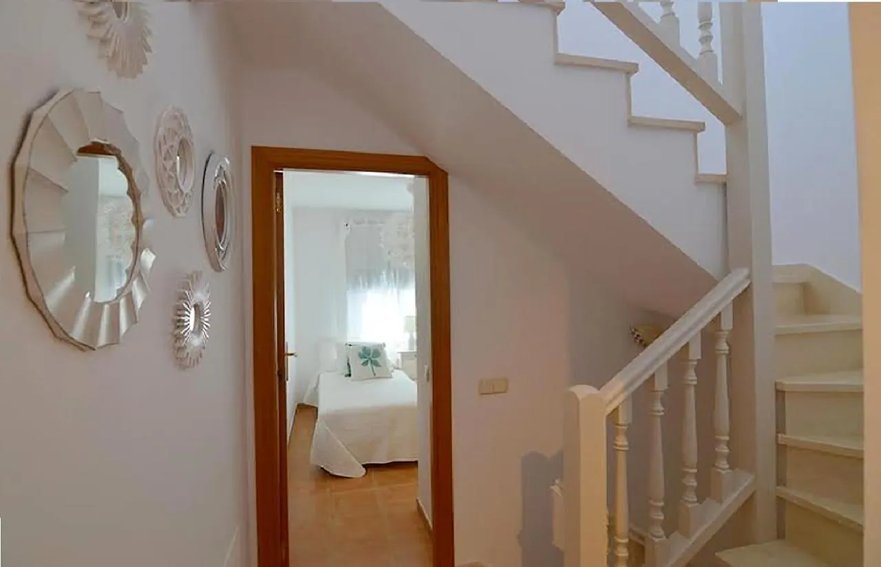Villa Blue With Private Pool, Bbq, Wifi - Suitable For Families By Holidays Home 科拉雷侯